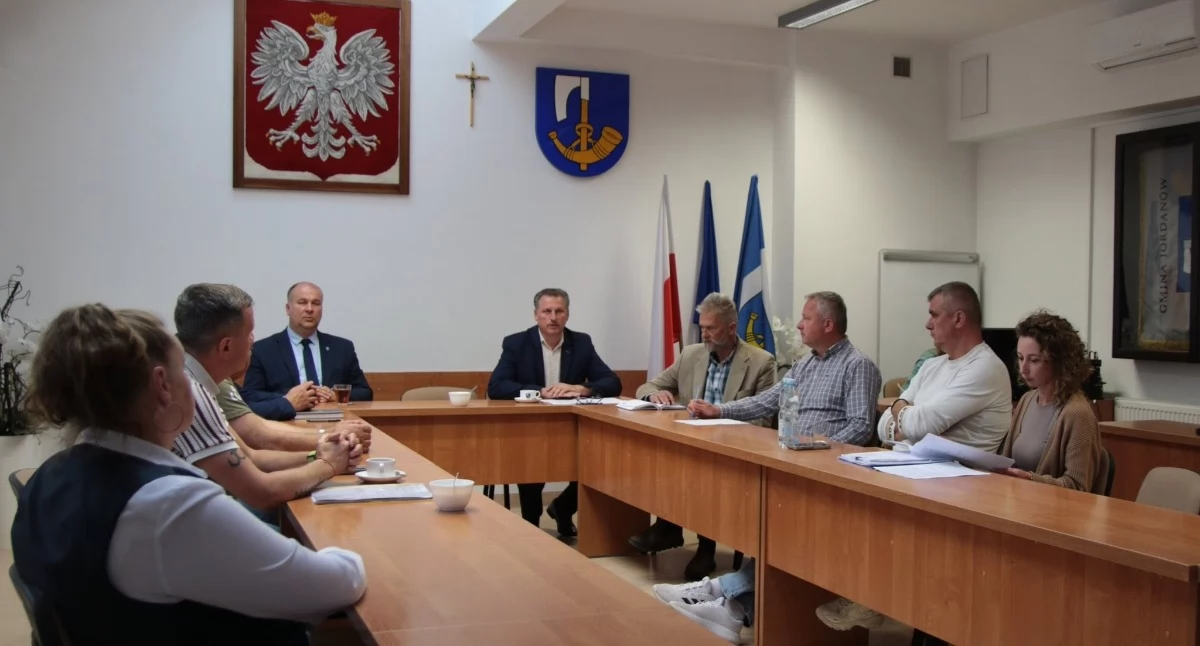 Inwestycje, Wielkie zmiany Toporzysku Rusza modernizacja ewidencji gruntów budynków - zdjęcie, fotografia