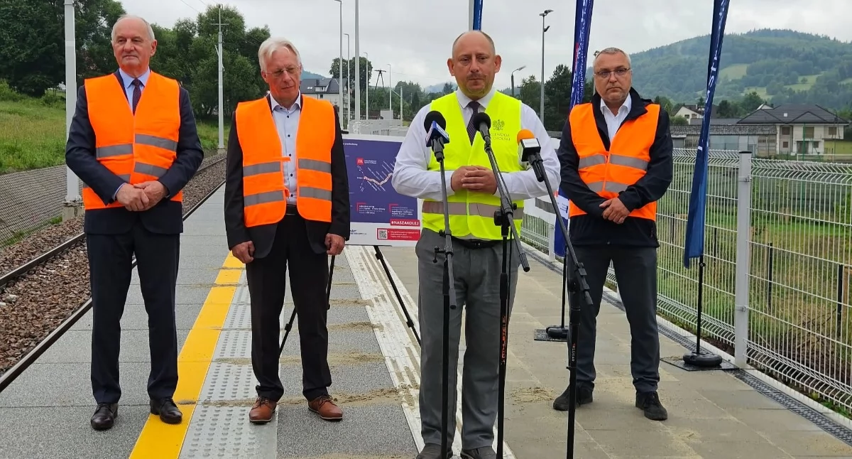 Drogi i Transport, Ostatnia prosta modernizacji linii kolejowej Sucha Beskidzka Żywiec Pociągi wrócą jeszcze - zdjęcie, fotografia