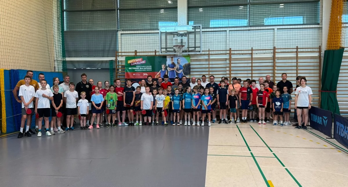 Tenis, Ponad uczestników Makowskiego Turnieju Tenisa Stołowego Przed kolejne wakacyjne inicjatywy - zdjęcie, fotografia