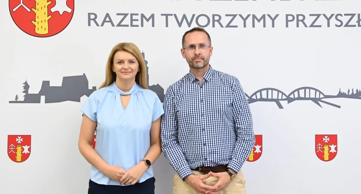 Inwestycje, Samorządowcy rozmawiali możliwościach promocji Regionu Podbabiogórskiego - zdjęcie, fotografia