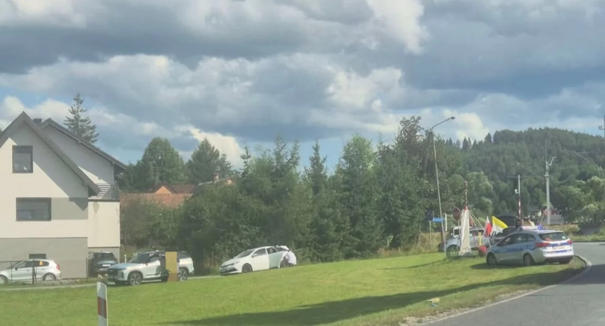 Wypadki drogowe, Zdarzenie drogowe Osielcu - zdjęcie, fotografia