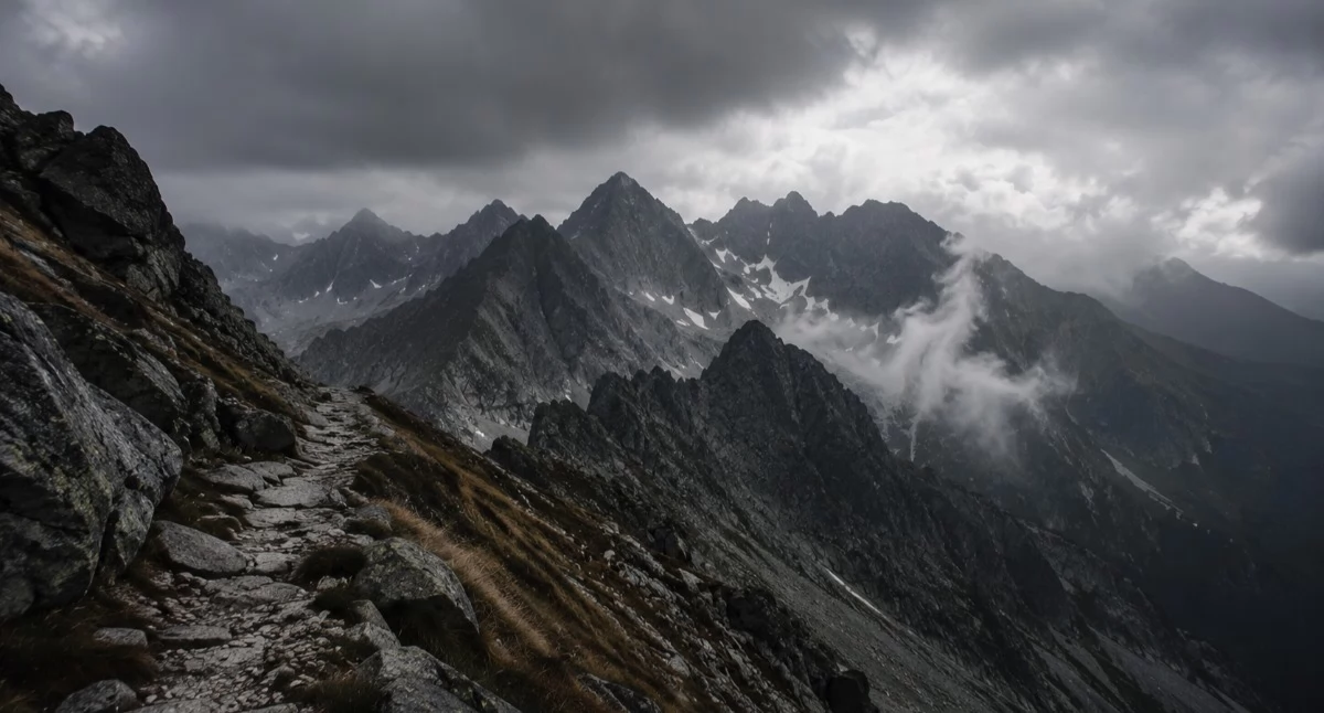Wypadki drogowe, śmiertelne wypadki Tatrach Tragiczny początek sierpniowego weekendu - zdjęcie, fotografia