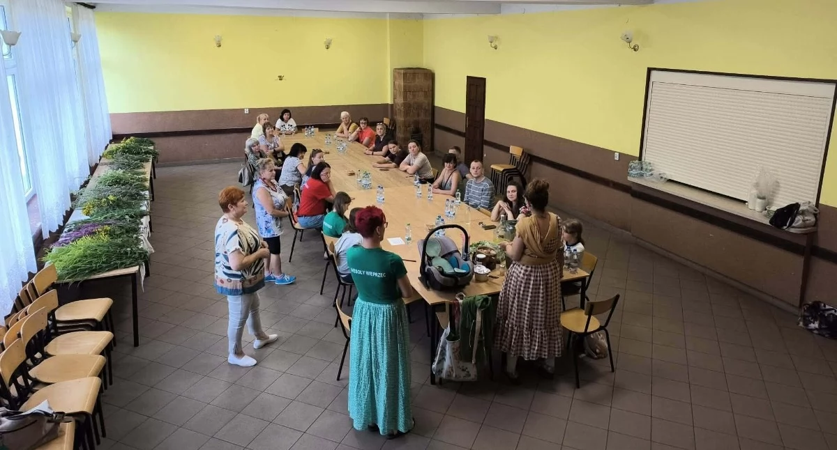 Nasze sprawy, Warsztaty zielarskie ramach „Wakacji Pasją Energią” - zdjęcie, fotografia