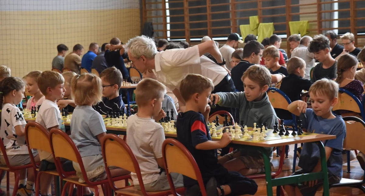 Pozostałe, XVIII Powiatowy Turniej Szachowy Puchar Starosty Suskiego nami! - zdjęcie, fotografia