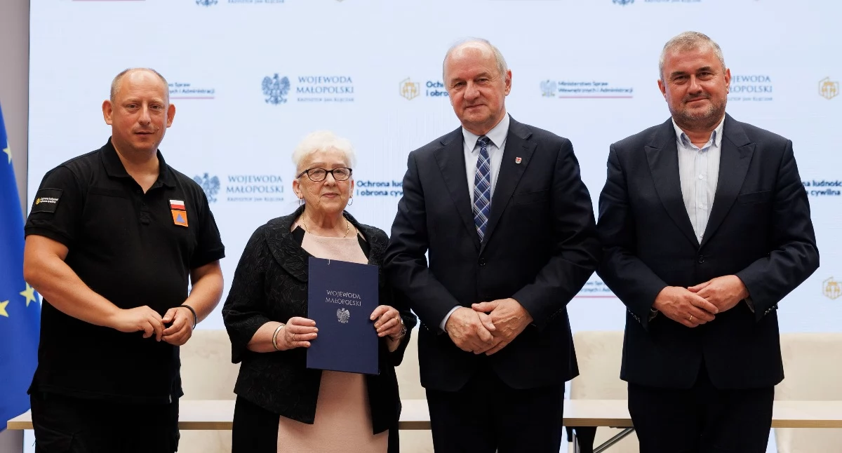 Inwestycje, Milion złotych remont schronu Suchej Beskidzkiej - zdjęcie, fotografia