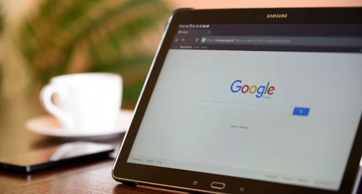 Materiał zewnętrzny, Kiedy warto zlecić audyt konta Google - zdjęcie, fotografia