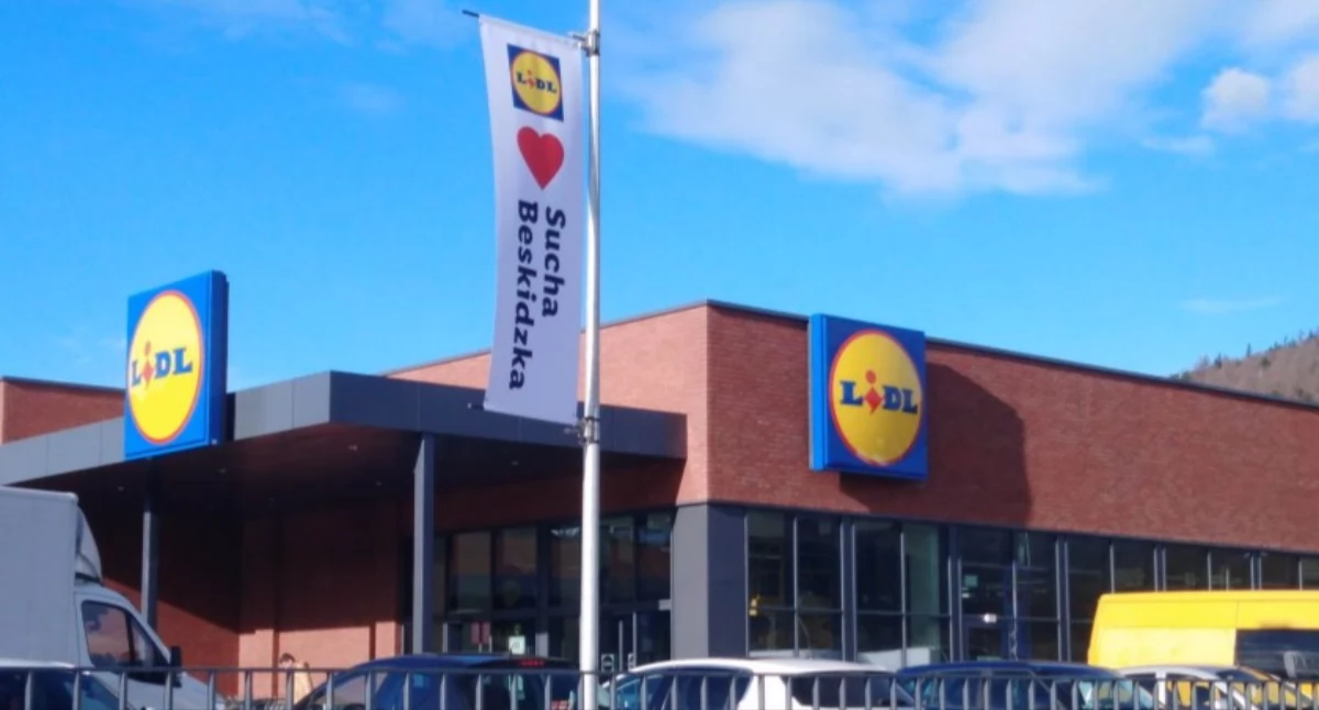 Z kraju, Biedronka testują system biletów parkingach Kiedy dotrze powiatu suskiego - zdjęcie, fotografia