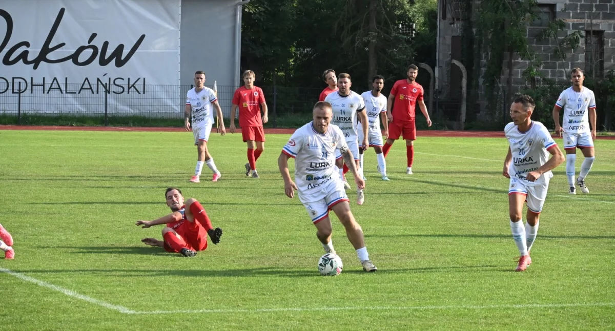 Piłka nożna, Piłkarska środa Dziś gramy! Żuraw Halniak Bystra siebie Jordan rusza puchar - zdjęcie, fotografia