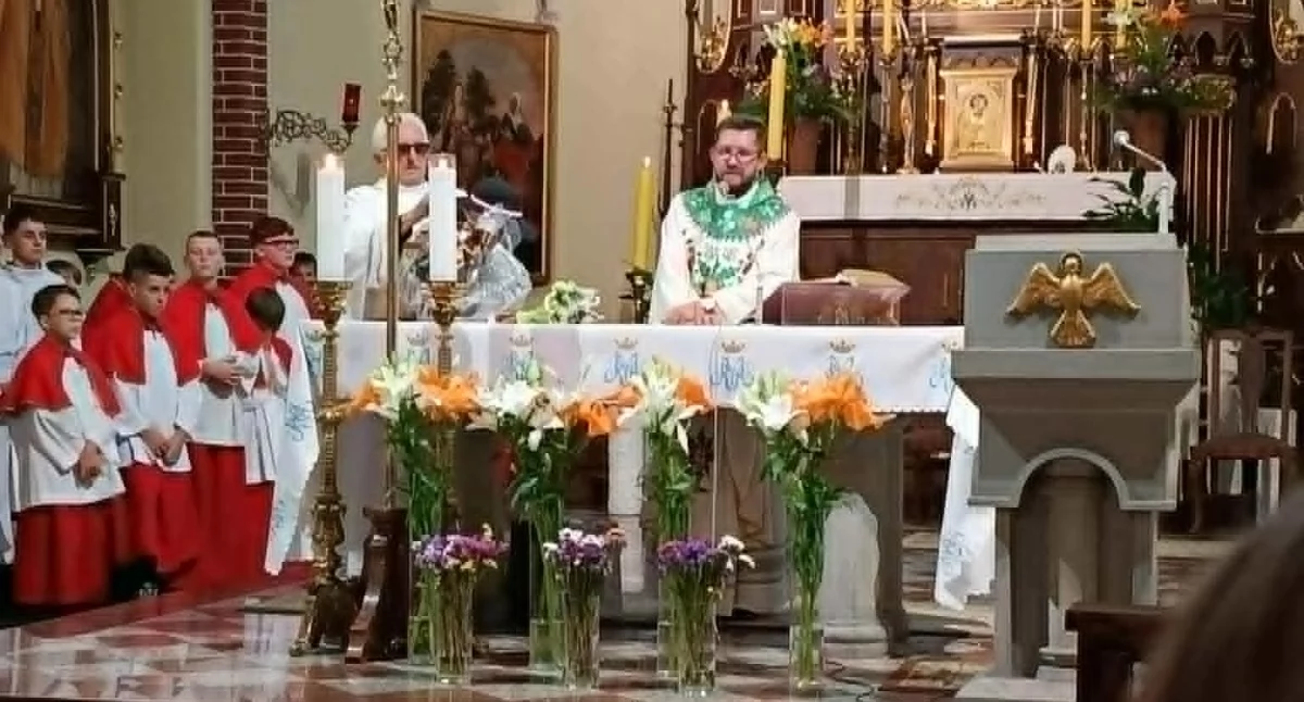Religia, Jordanów pożegnał księdza Andrzeja Madeja - zdjęcie, fotografia