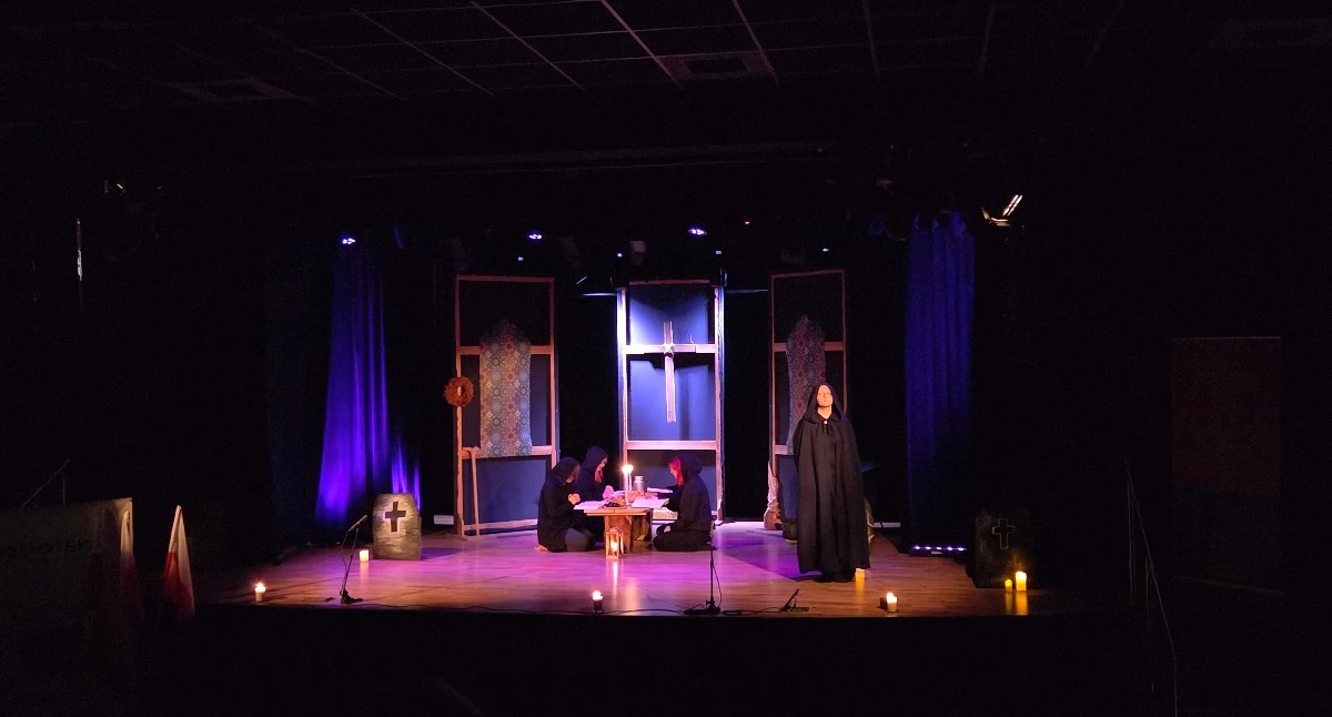 Film i Teatr, Zawoi spektakl „Dziady” ramach Narodowego Czytania - zdjęcie, fotografia