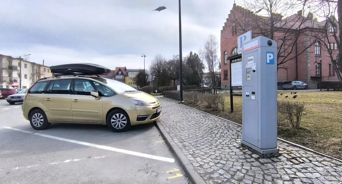Interwencje, Jordanów uchwała parkingowa nieważna Kierowcy elektryków mogą odzyskać pieniądze - zdjęcie, fotografia