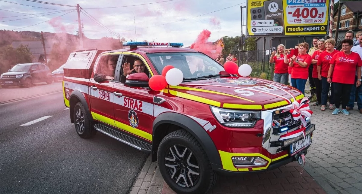 Z remizy, Maków Dolny dziękuje wsparcie pozyskaniu nowego samochodu! - zdjęcie, fotografia