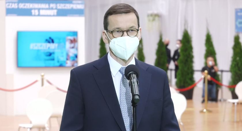 Mateusz Morawiecki zapowiedział, że proces szczepienia będzie przebiegał szybciej niż dotychczas. Fot. Printscreen