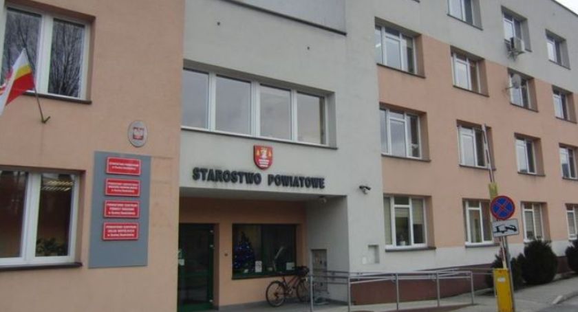 WSA w Krakowie orzekł, że Powiat Suski nie straci siedziby. Fot. Sucha24.pl
