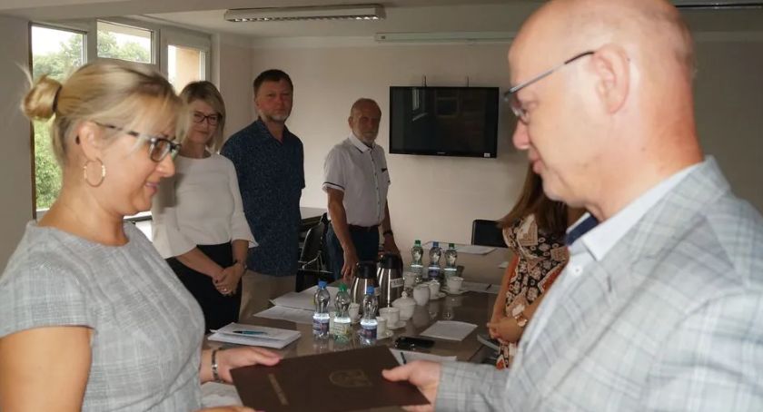 Iwona Sobel została nowym dyrektorem Poradni Psychologiczno-Pedagogicznej/Fot. Starostwo Powiatowe w Suchej Beskidzkiej 