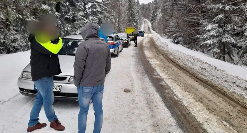 Stan drogi pozostawiał, delikatnie mówiąc, wiele do życzenia. Fot. Małopolska alarmowo