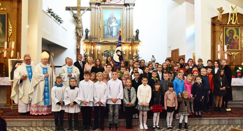 Ze szkolnej ławy, Szkoła Podstawowa Kurowie patronkę! został - zdjęcie, fotografia