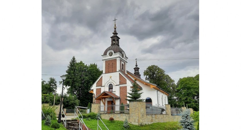 Kościół parafialny w Palczy