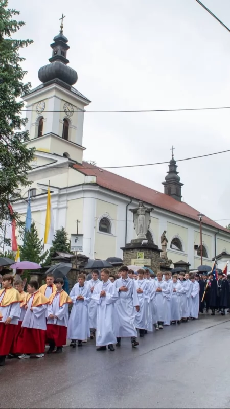 Przeszła procesja Bożego Ciała w Makowie Podhalańskim