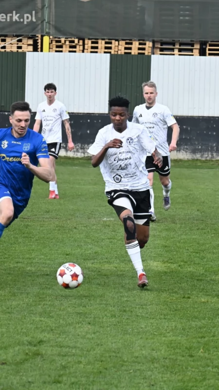 V-LIGA WSCHODNIA: Hanusiak zrobił różnicę, a Jordan poszalał w Nowym Sączu