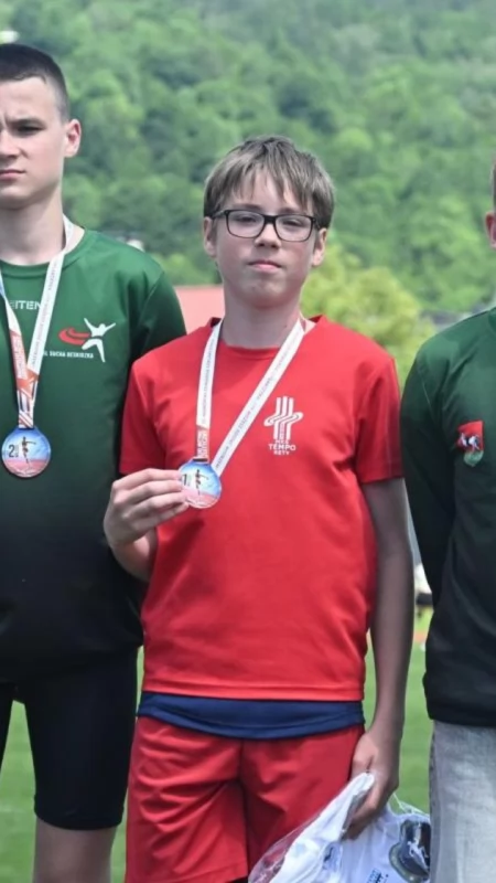 SKL Sucha Beskidzka i UKS Bieganie.pl Stryszawa na podium, czyli wielkie emocje podczas 10. Memoriału Edwarda Szklarczyka