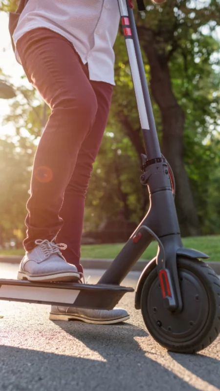 Połowa może być niebezpieczna! UOKiK ostrzega przed wadliwymi hulajnogami i rowerkami