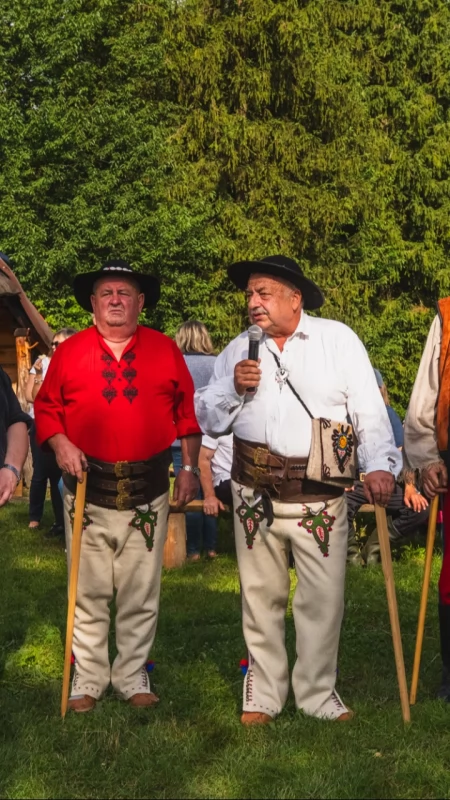 „Na Chodniku Zbójnickim” w Skawicy