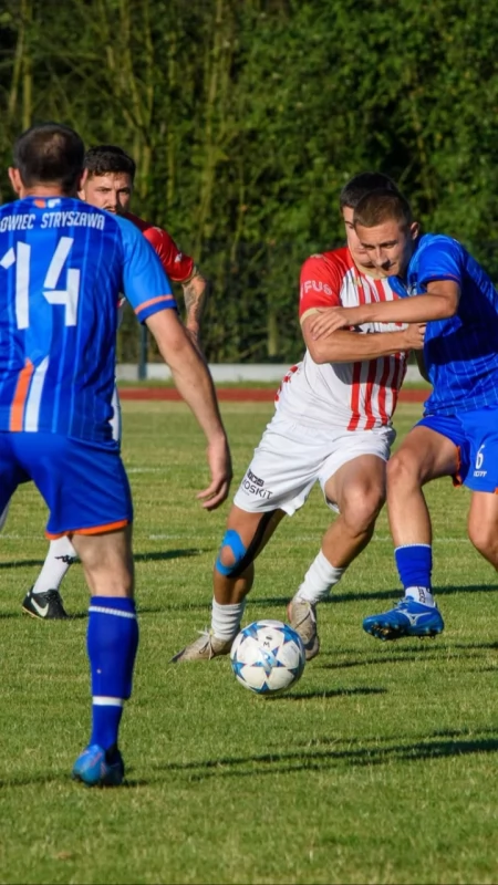 Co słychać po lecie w A-klasie? Przegląd ruchów transferowych przed startem sezonu 26/27