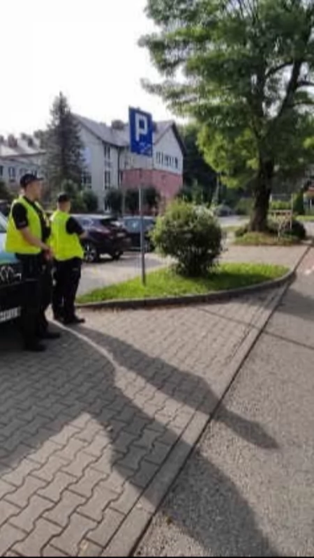 Pierwsze dni szkoły pod policyjnym nadzorem