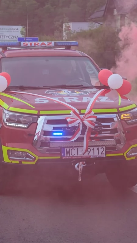 Nowy samochód dla OSP Maków Dolny. Strażacy podziękowali za wsparcie