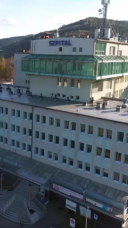Dwa kontrakty powyżej miliona złotych. Szpital w Suchej Beskidzkiej ujawnił wynagrodzenia za 2025 rok