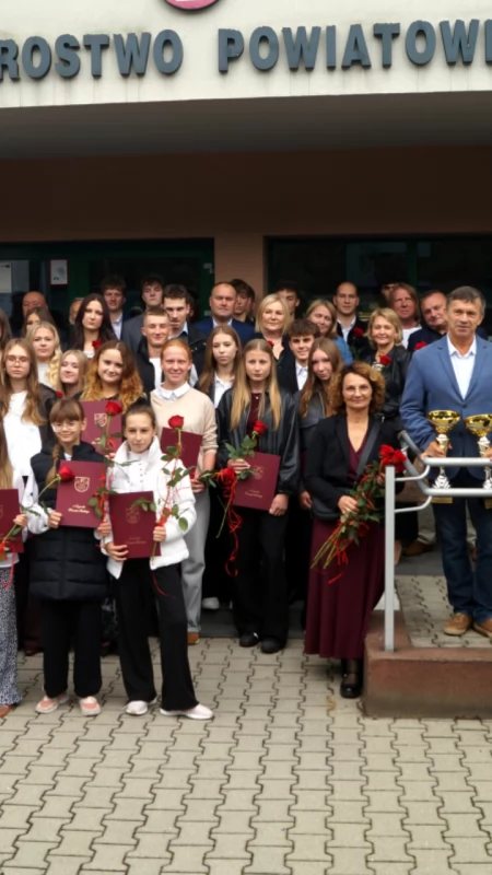Uczniowie i szkoły nagrodzeni za sportowy rok szkolny 2025/2026