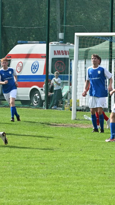 B-KLASA PODHALAŃSKA: Dwa mecze, jeden stadion i ważna niedziela dla Topora i Jordana II