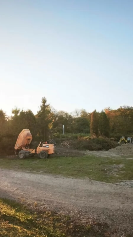 Smok, pociąg i publiczna toaleta! Ruszyła budowa największego placu zabaw w Suchej Beskidziej