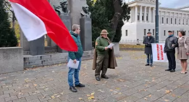 Polacy w Wiedniu uczcili 107. rocznicę odzyskania Niepodległości – wyjątkowe AUTOKORSO przejechało ulicami stolicy Austrii