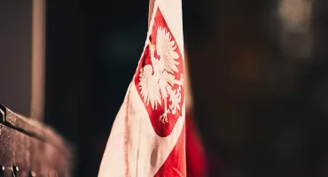 Rosyjska ambasada ostrzega przed podróżami do Polski. Komunikat wywołuje kontrowersje