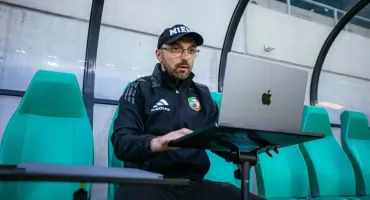 [WYWIAD] Jak analizuje się rywali do Ekstraklasy? Mateusz Stopka: „W Halniaku dawałem z siebie tyle samo co dziś w Miedzi”