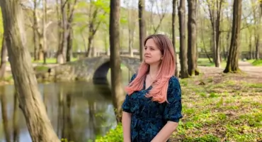 [WYWIAD] Joanna Kencka: „Mam pracę swoich marzeń”. Odliczamy do premiery „Świnek morskich samych w domu. Ogródek”
