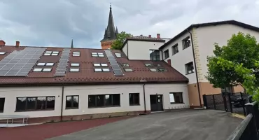 Inteligentna szkoła za publiczne pieniądze. Kolejny eksperyment władz Jordanowa