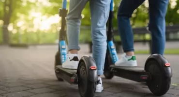 Hulajnoga elektryczna dla początkujących – jak wybrać bezpieczny model?
