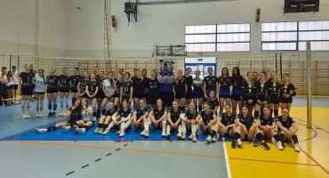 Siatkarki rywalizowały w ZAWOJA CUP. Gospodynie triumfowały w dwóch kategoriach