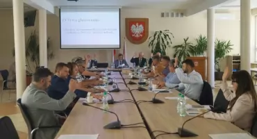 Nadwyżka budżetowa oraz absolutorium i wotum zaufania dla zarządu powiatu