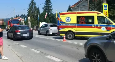 Kolizja samochodu z motocyklem w Osielcu. Jedna osoba poszkodowana
