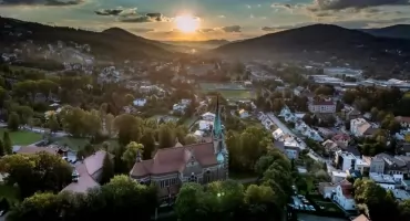 130. rocznica nadania praw miejskich Suchej – historia, zabytki, cykliczne imprezy