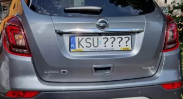 Nowe litery na tablicach rejestracyjnych wyjechały na drogi. Kiedy dotrą do powiatu suskiego?