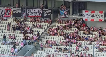 Powiat suski zaznaczył obecność na piłkarskich 120. urodzinach! Jak było na Cracovia – Sevilla?