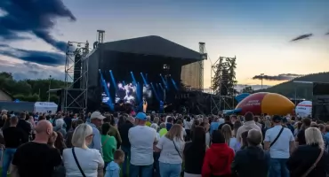 Olimpijska legenda ze statuetką. Wyjątkowy moment na Dniach Ziemi Makowskiej 2026