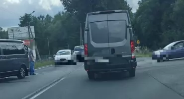 Zdarzenie drogowe w Suchej Beskidzkiej. Utrudnienia w ruchu
