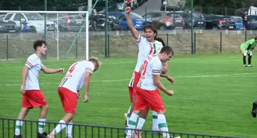 OKRĘGÓWKA: Sułocha show, Naroże gromi Halniaka, sędzia anulował zwycięskiego gola Żurawia