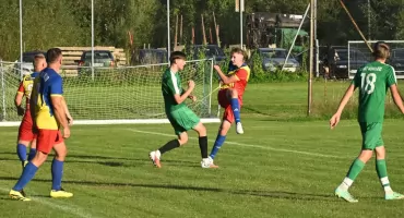 B-KLASA: Błyskawica zwariowała, Świt przeminął , dublet 15-latka i Sidzina wygrywa, Grom gromadzi punkty